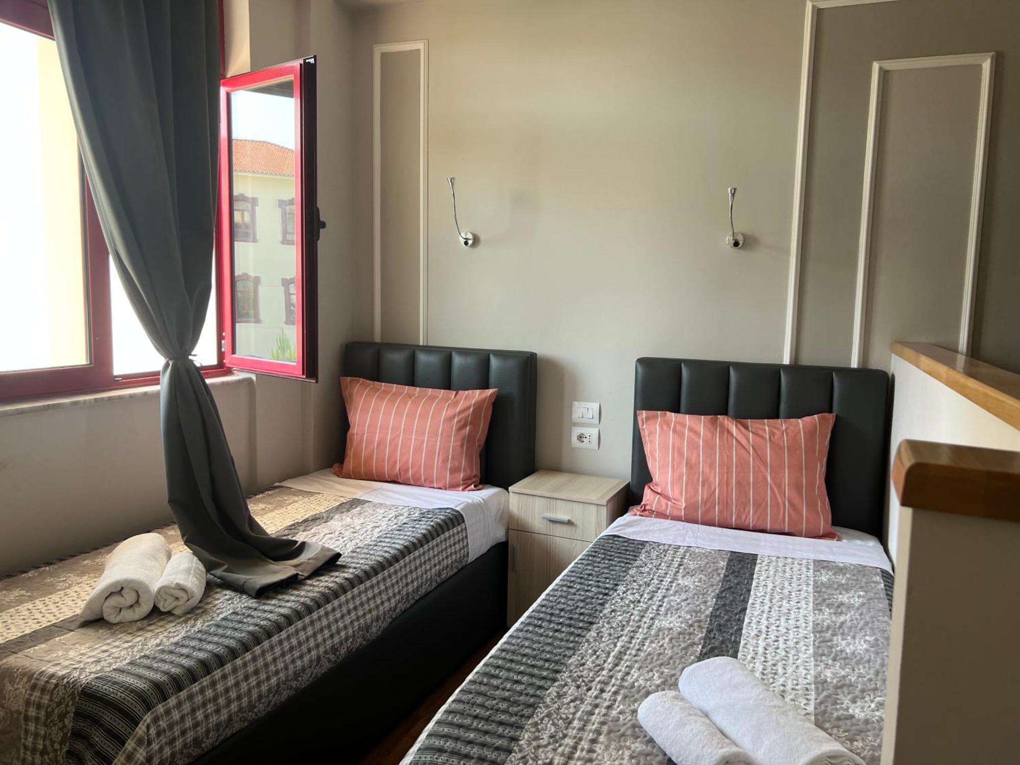 City Centre Rooms 4R Shkodër Eksteriør billede